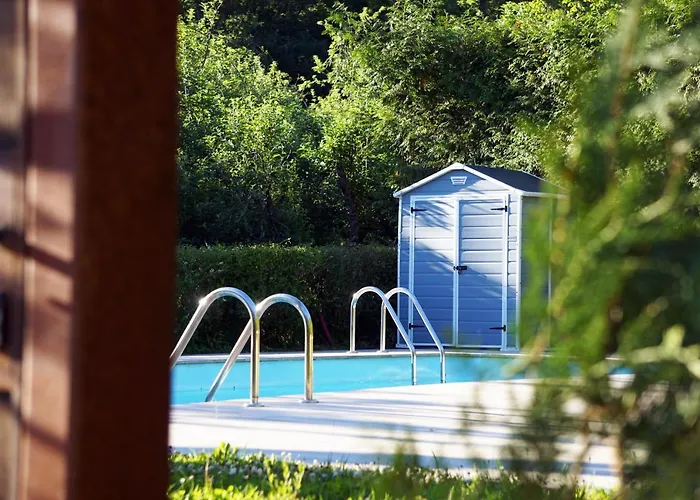 Rural Sagarlore Hotel