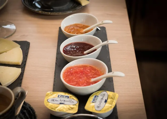 Rural Sagarlore Hotel