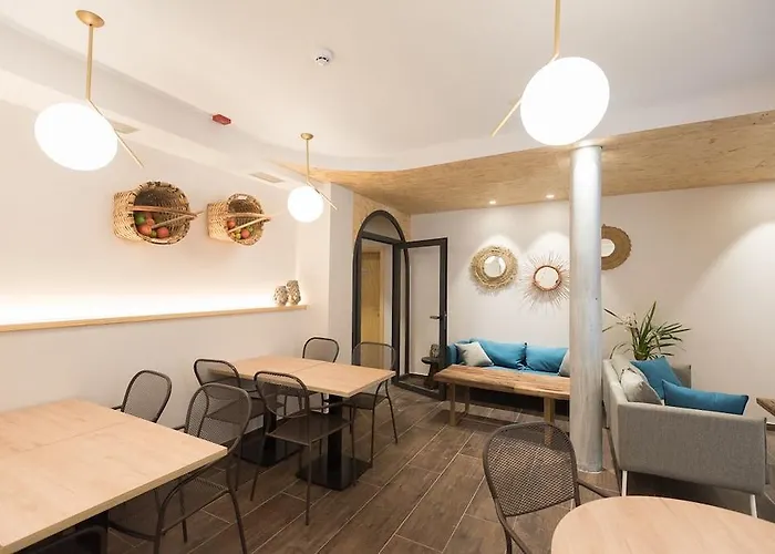 Rural Sagarlore Hotel