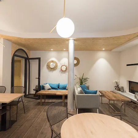 Rural Sagarlore Hotel 2*